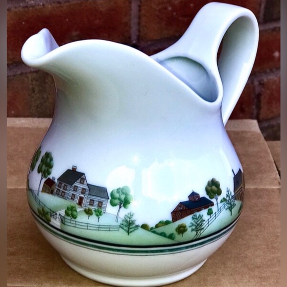 1978 ESTEE LAUDER PORCELAIN Country Living Homestead Farm Ranch House Pitcher - Picture 5 of 10